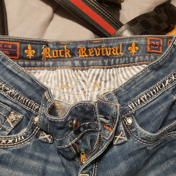 2 pair women's Rock Revival Jeans - Picture 5 of 5